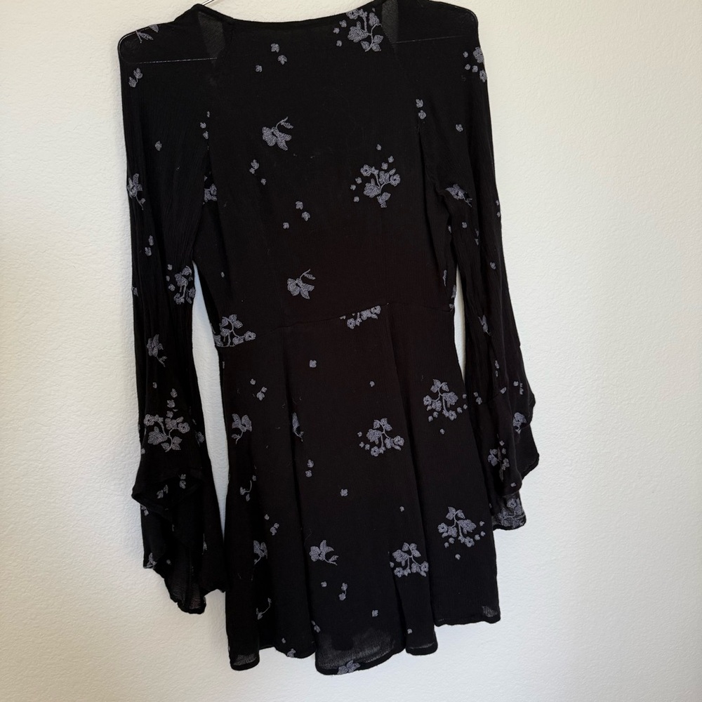 Free People Jasmine Embroidered Floral Black Dress Size 8 - Picture 3 of 6